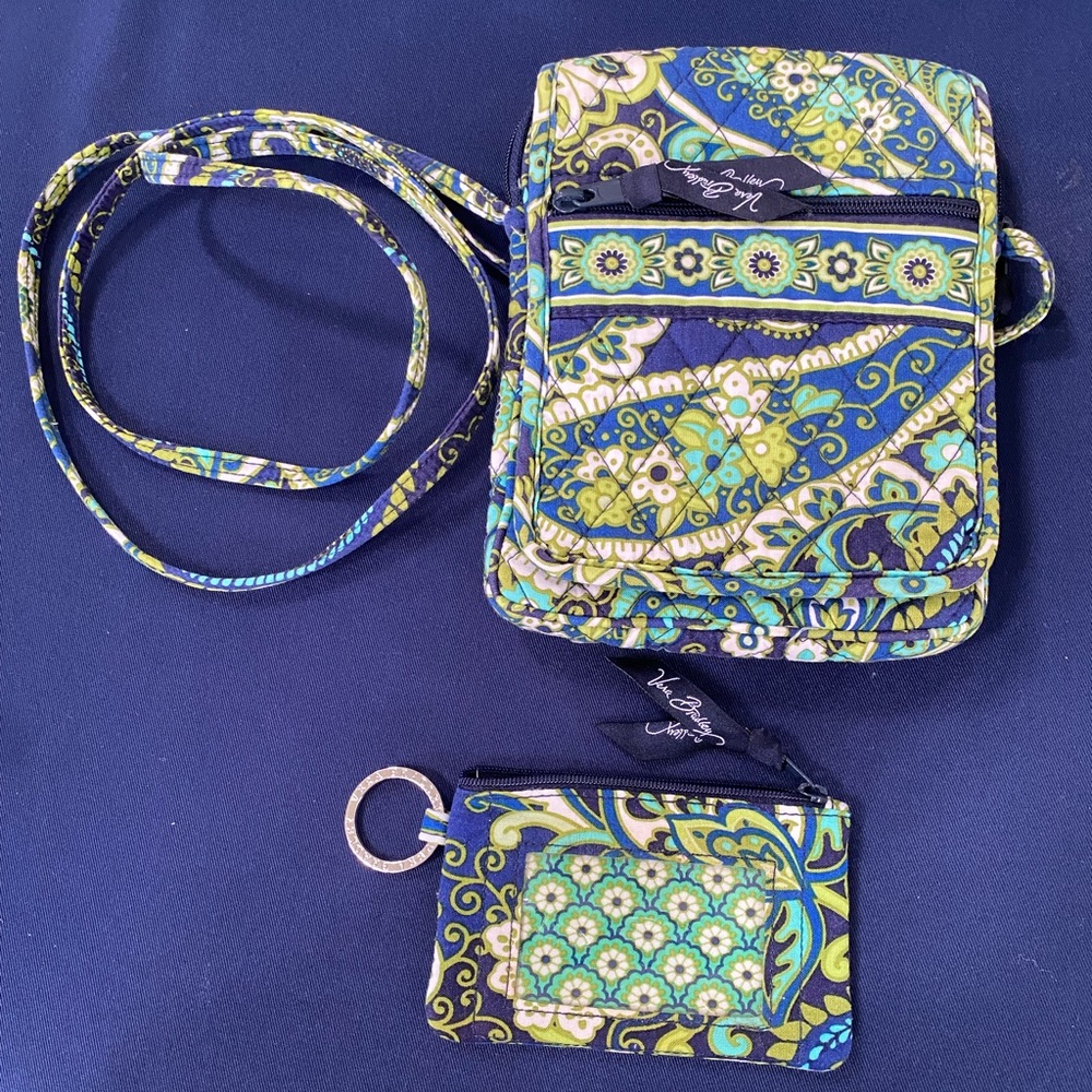 Vera Bradley Rhythm and Blues Mini Hipster Bag w/ID Holder in EUC. Very nice!!